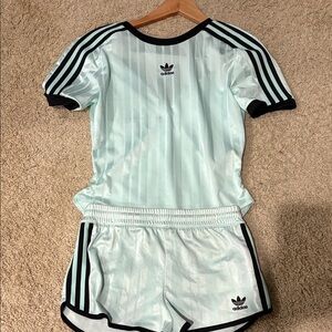 Like new! Adidas Mint Green Satin Sports Set with Black Stripes, S